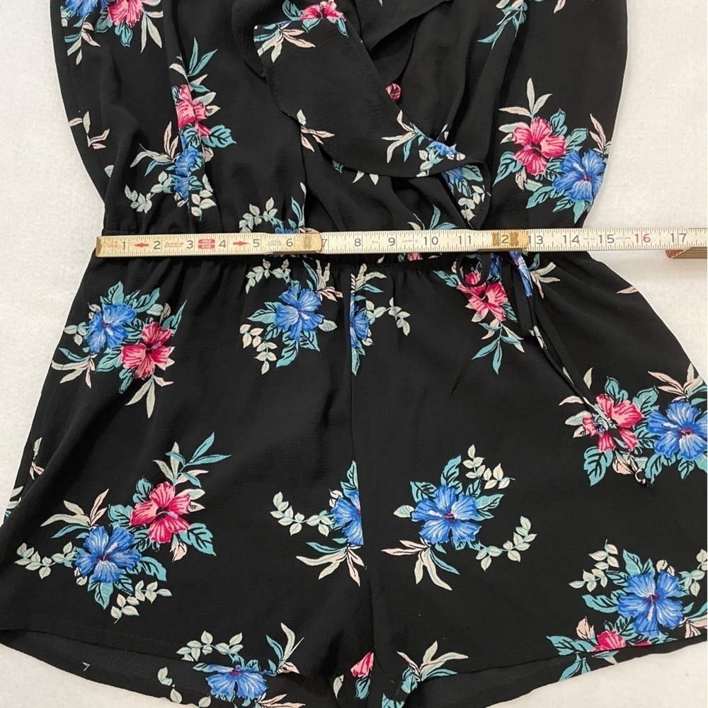 NWT Floral faux wrap blue romper adjustable spaghetti straps with ruffles XL - Picture 4 of 8